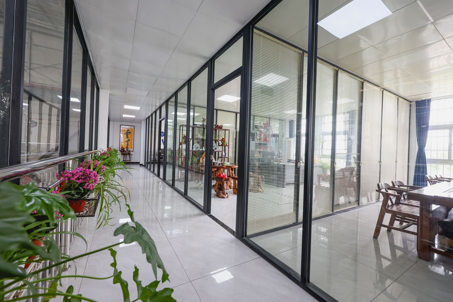 Shenzhen trading office and customer communication support